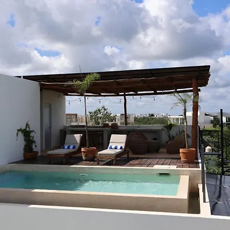 Rosa Azul Tulum