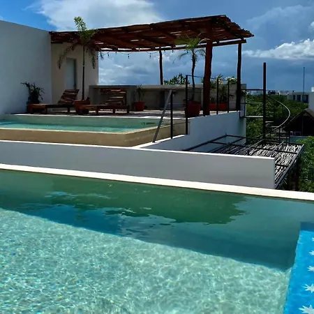 Rosa Azul Apartahotel