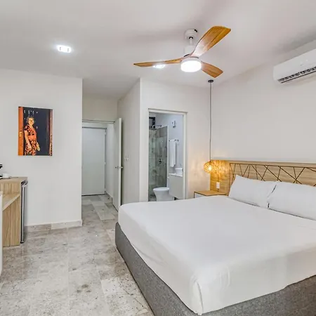 Brava Towers 212 1 Bedroom Apartment *