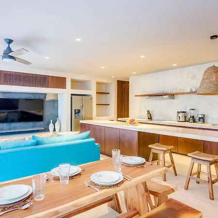 Gorgeous Flowy Space With Wrap-around Private Pool * Tulum