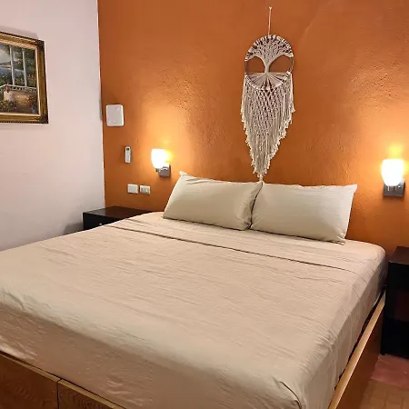 Tumben Kuxtal Tulum