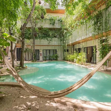 Boho 1bdr Plunge Pool Gym 100 Mbps Wifi Holiday home