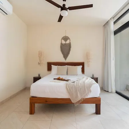 Holiday home Boho 1bdr Plunge Pool Gym 100 Mbps Wifi