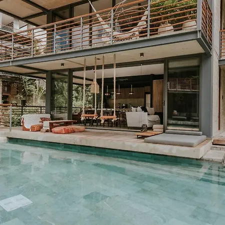 Cenote + Swim-up + Luxury *