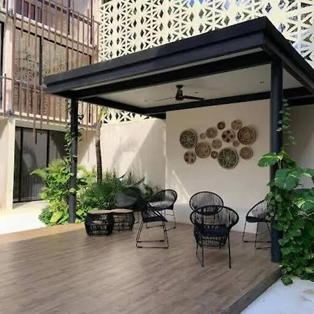 Lindo Studio En *