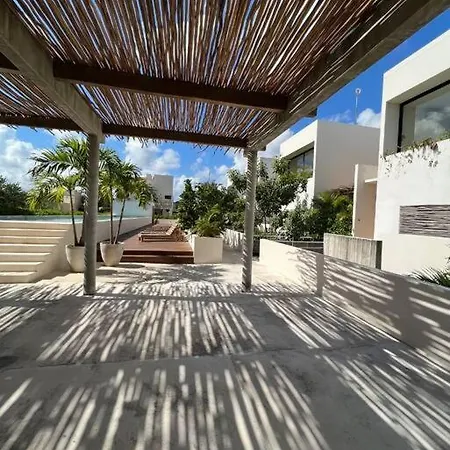 New 2level Ph W/pool! Tulum