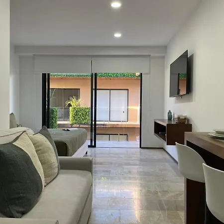 Menesse By Andiani Travel Apartment *