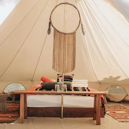 Glamp Ikal Luxury tent