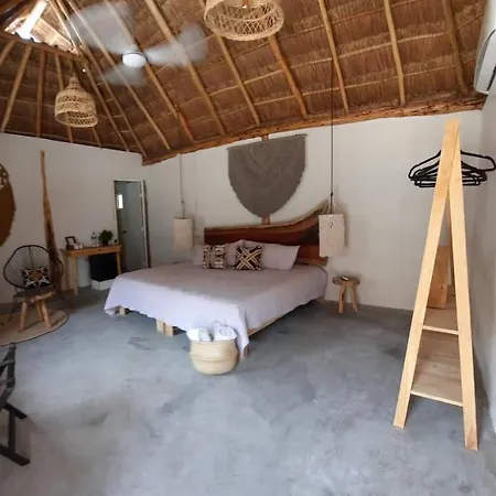 Casa Naia Pensión *