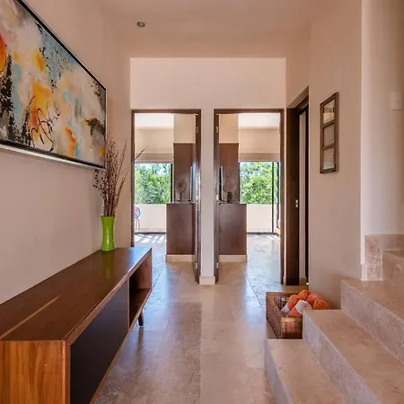 Casa Cactus! Private Jacuzzi And Rooftop +gym+business Center+ Wifi!