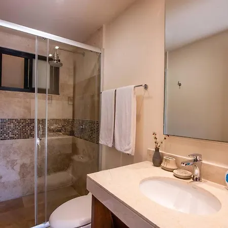 Casa Cactus! Private Jacuzzi And Rooftop +gym+business Center+ Wifi! Apartment *