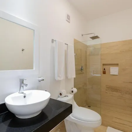 Apartment 2br With Rooftop Pool Near Restaurants Tulum