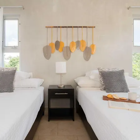 Holiday home Private Modern Villa-pool Beds-ac-internet-parking-grill *