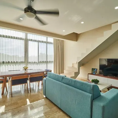 2br Penthouse In With Private Indoor Pool *