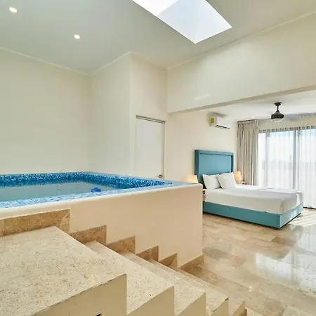 2br Penthouse In With Private Indoor Pool Apartment