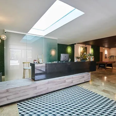 Apartment 2br Penthouse In With Private Indoor Pool *