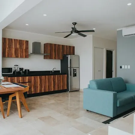 Apartment 2br Penthouse In With Private Indoor Pool *