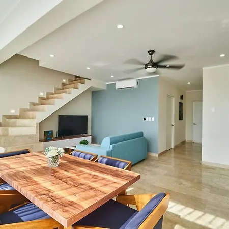 2br Penthouse In With Private Indoor Pool Apartment *