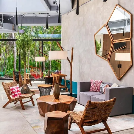Hotel Aloft 4*