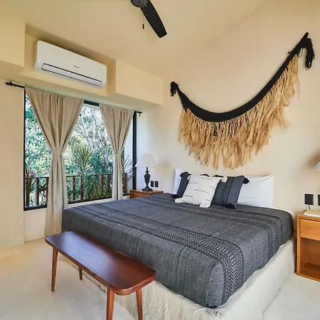 Afra 3 Beautiful Jungle House With Private Pool Сasa de vacaciones *