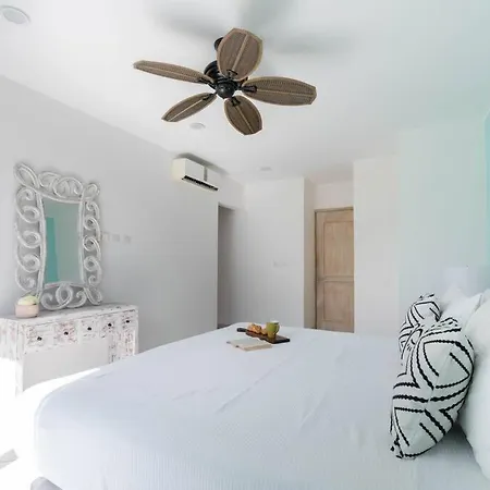 Cozy 2br In With Pool Near The Beach *