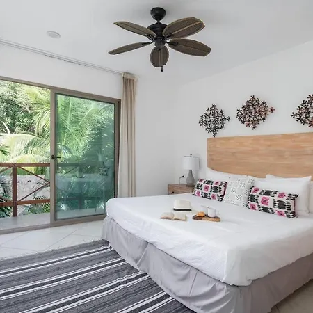 Cozy 2br In With Pool Near The Beach Apartment *
