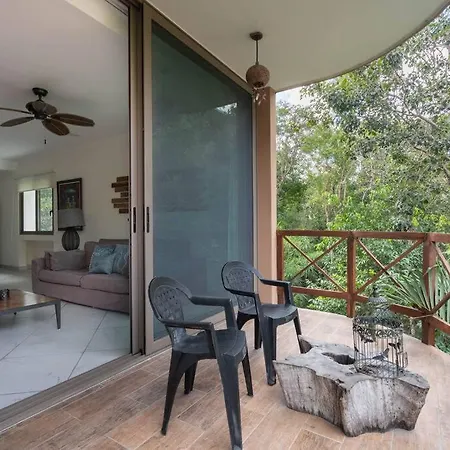Apartment Cozy 2br In With Pool Near The Beach