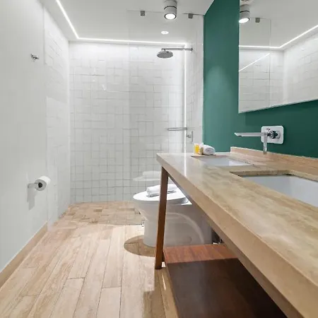 305 Luxury Penthouse With Private Pool *