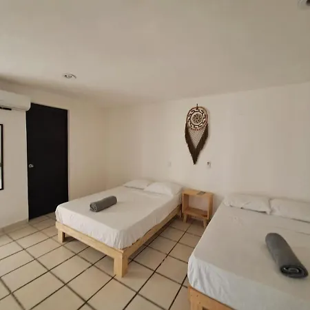 Pensión Casa Caamal *