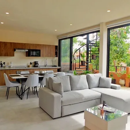 Roomy Apt Wprivate Terrace Amazing Amenities *