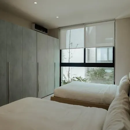 Holiday home 8 Bed Luxury W/ Private Pool, And Sauna!