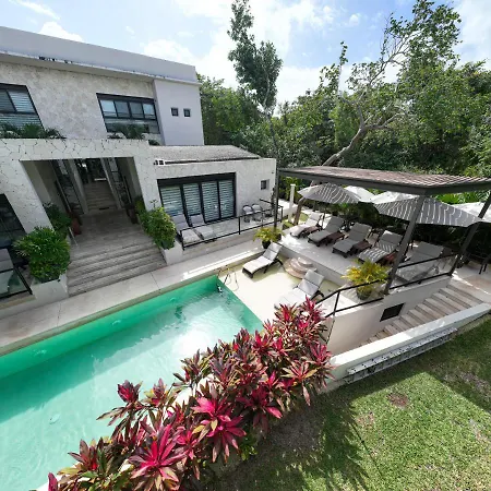 Xaha & Golf 4* Tulum