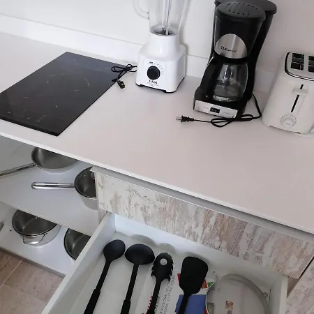 Estudio Moderno Equipado Y Luminoso Apartment