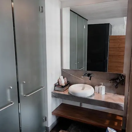 Apartment -balcony Plunge Pool, Sauna, Steam *