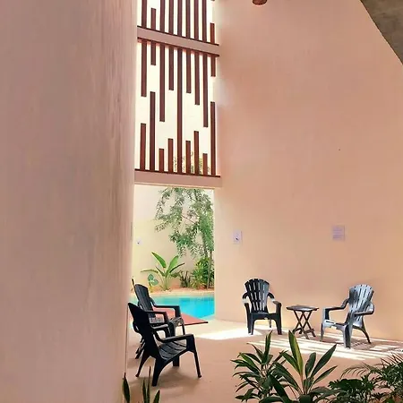 Fully Equipped Studio, King Size Bed, Great Wifi,