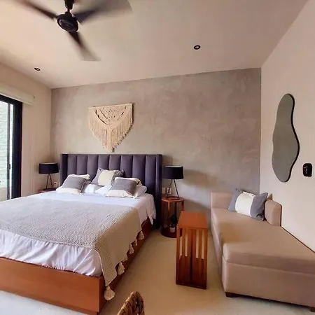 Fully Equipped Studio, King Size Bed, Great Wifi, Apartment