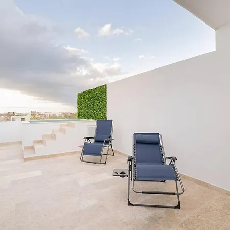 Comfortable Private Pool & Terrace 1br Penthouse Apartment