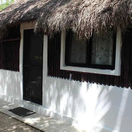 Cabanas La Alborada Hotel