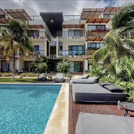 Apartment Spacious Condo, Beautiful Pool, Wi-fi - Casa Kaanal 104 *