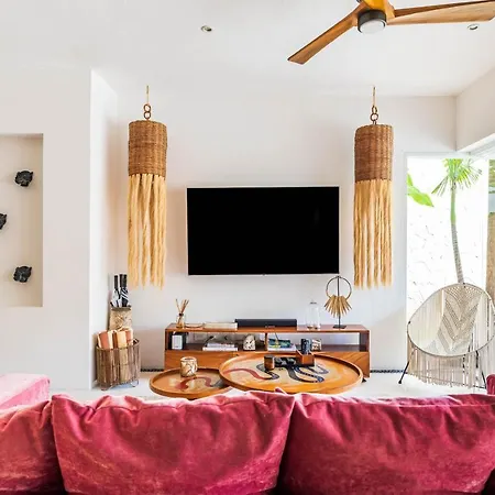 Ek'balam & Flamingo, Luxury Villas, Private Pool, Private Garden, Jacuzzi, 24h Security Villa