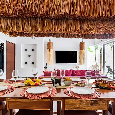 Ek'balam & Flamingo, Luxury Villas, Private Pool, Private Garden, Jacuzzi, 24h Security Villa