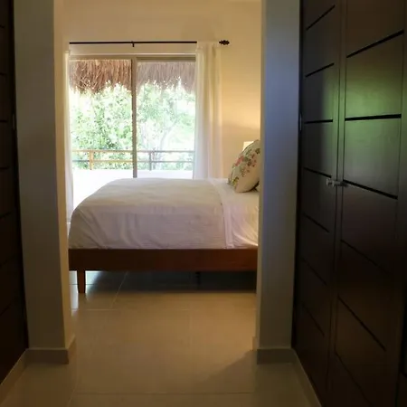 With Private Rooftop And Jacuzzi *