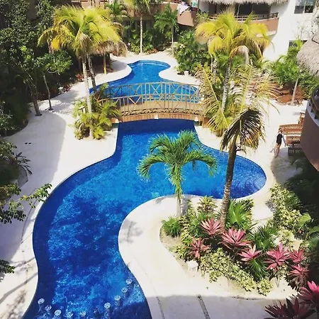 With Private Rooftop And Jacuzzi Apartment