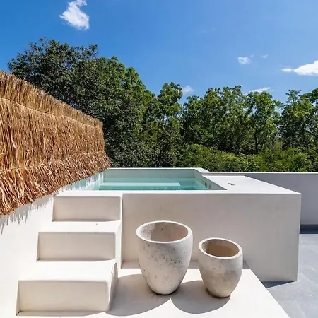 Villa Zapote Tulum, Private Pool & Jacuzzi In Gated Community *