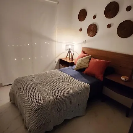 Casa Tres Recamaras: Jungle Views, Shared Pool & Prime Location Holiday home *