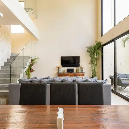 Villa Luxury With Private Pool & Great Concierge Service *