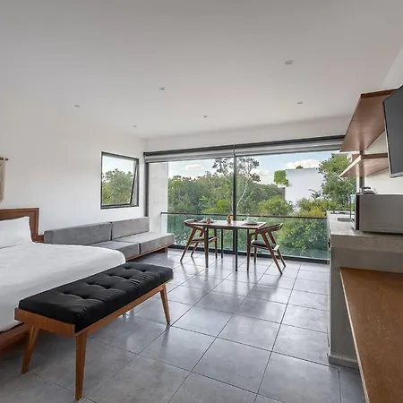 Great Located Spacious Loft Wamazing Rooftop Pool Apartment *