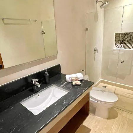 Private Jacuzzi + 2 Bikes - Gym And Pool In Rooftop Hyde 104 Apartment