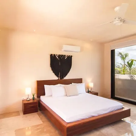 Shiny Casa Deva/ Private Pool And Roof
