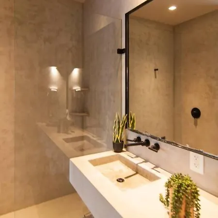 Spectacular Gaia/ph/private Pool Apartment